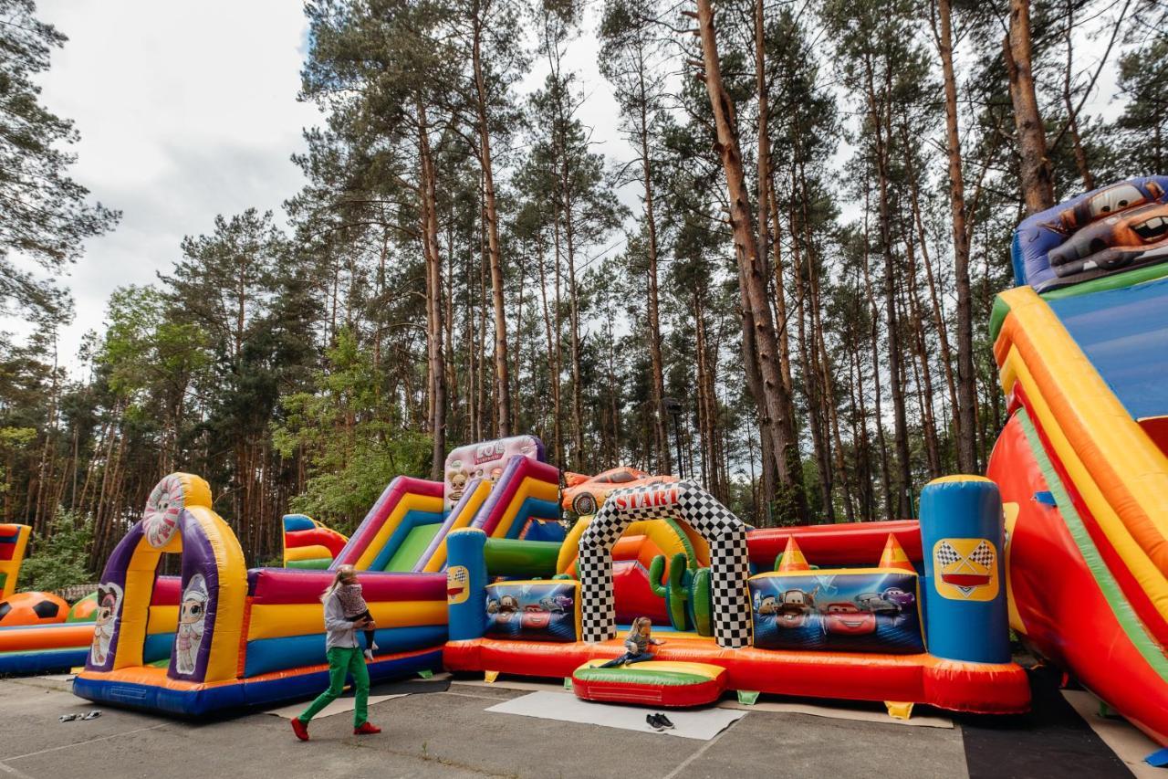 Lesny Apartament Nad Zalewem 凯尔采 外观 照片
