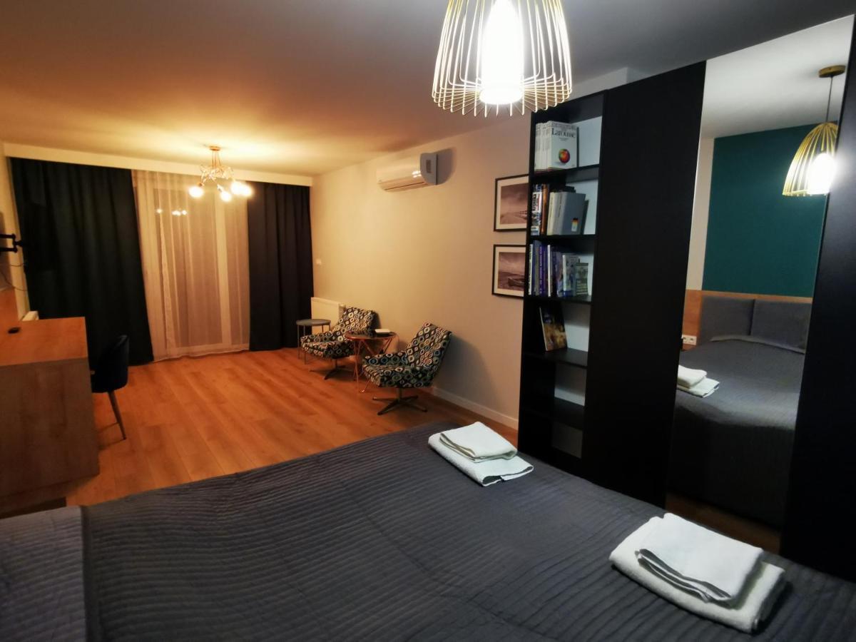 Lesny Apartament Nad Zalewem 凯尔采 外观 照片